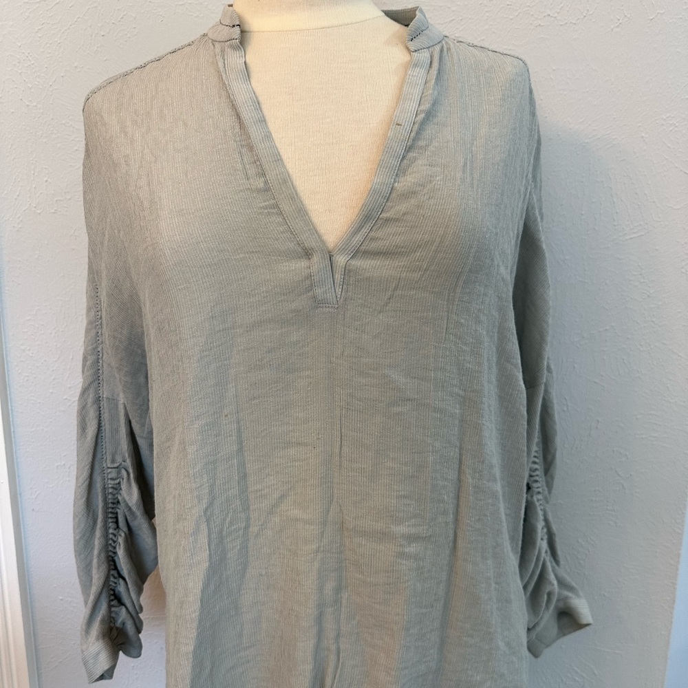 Brochu Walker Light Gray Tunic Top
